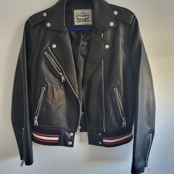 New Levi Strauss black Faux leather Jacket Women's. Size S - Picture 2 of 10